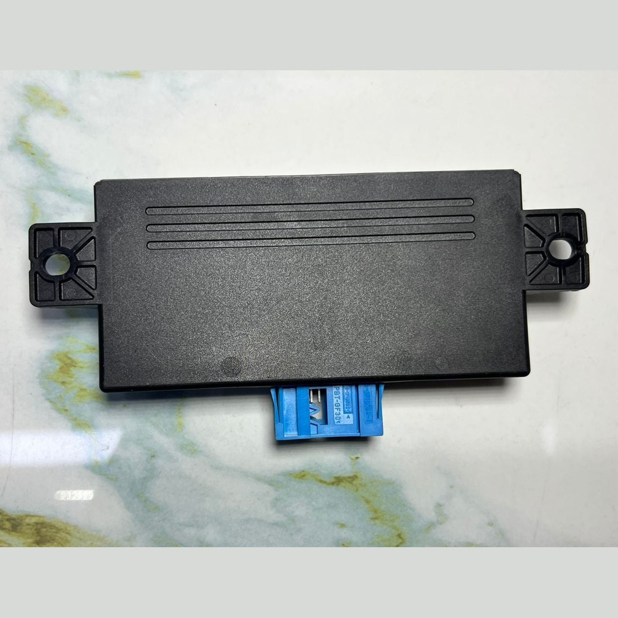 Mercedes E-Class W212 Air Suspension Control Unit A2125406462 OEM