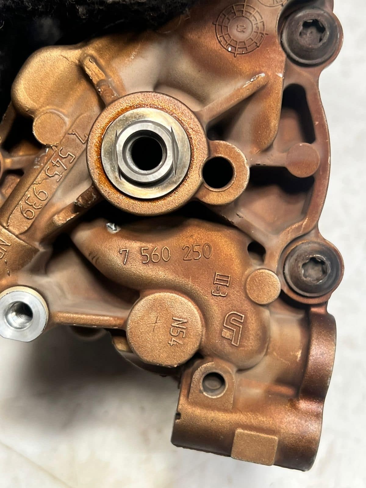 2008-2013 BMW 135i 1 Series E82 X3 X5 Z4 N52 N54 Engine Oil Pump 7560250 OEM