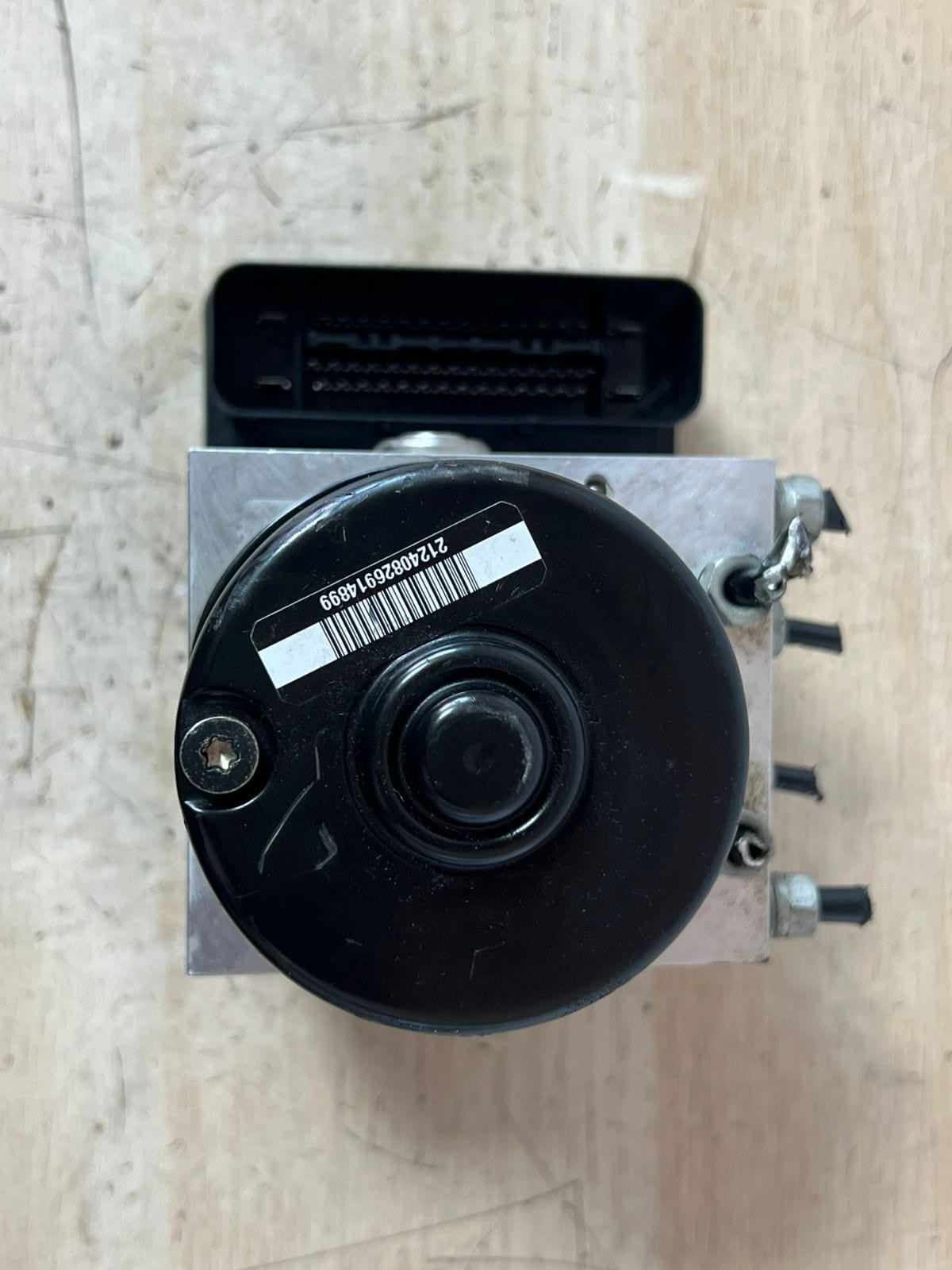 BMW 1 3 series E81 E82 E87 E90 E91 E92 ABS DSC BRAKE PUMP CONTROLLER 6787837