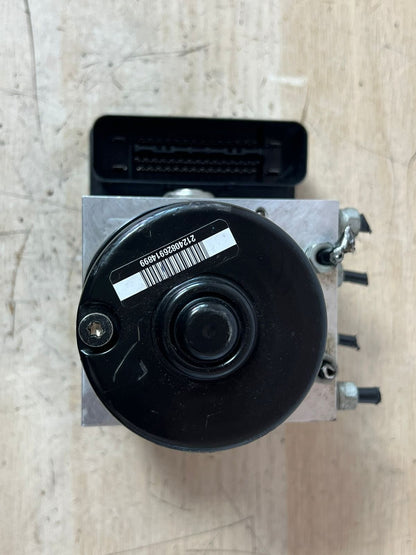 BMW 1 3 series E81 E82 E87 E90 E91 E92 ABS DSC BRAKE PUMP CONTROLLER 6787837