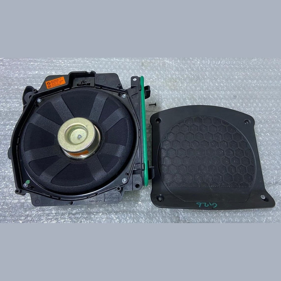 BMW M3 M4 G80 G82 G83 G26 LEFT SIDE CENTRAL BASS SUBWOOFER 21-23 OEM – 2622489