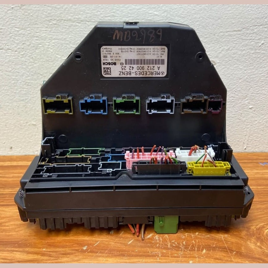 Mercedes-Benz Sam Control Module Front Integrated Fuse A2129004225 E-Class W212