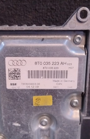 AUDI OEM  A4 A5 S5 Q5 B8 RADIO AMPLIFIER BOOSTER 8T0035223