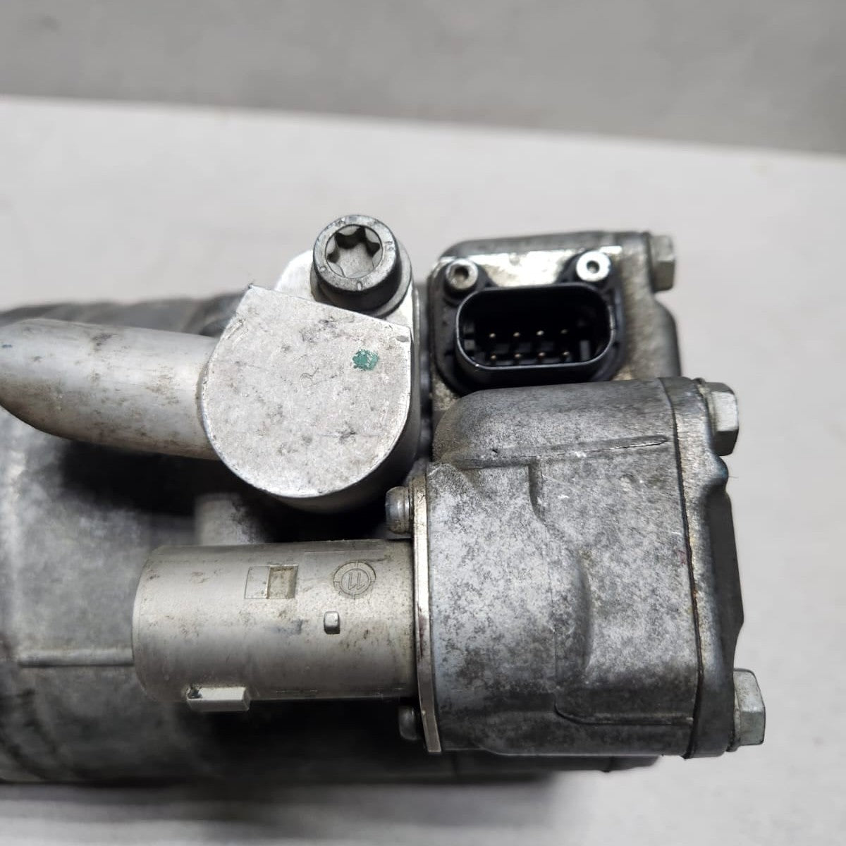 BMW Electric A/C Air Conditioning Compressor 9240287 F30 F10 F01 F02 F03 F03 F04