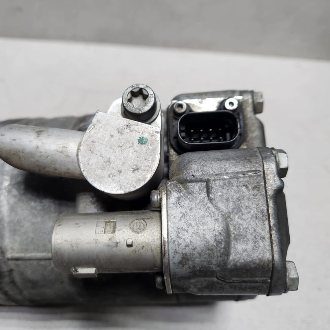 BMW Electric A/C Air Conditioning Compressor 9240287 F30 F10 F01 F02 F03 F03 F04