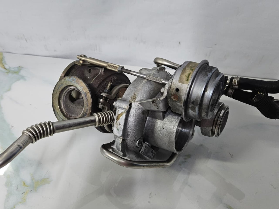BMW F13 F06 F10 F01 550 650 750 Turbo Turbocharger 4.4L N63 Engine OEM 7605794