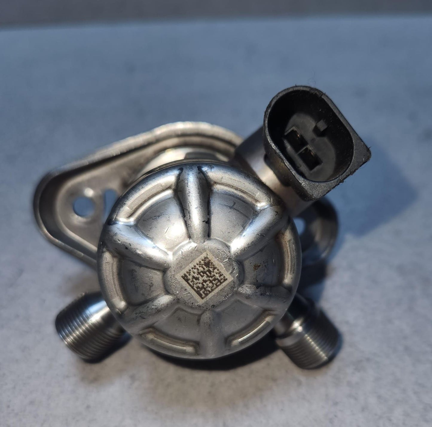 2018 Mercedes-Benz A200 High Pressure Fuel Pump A2820700001  