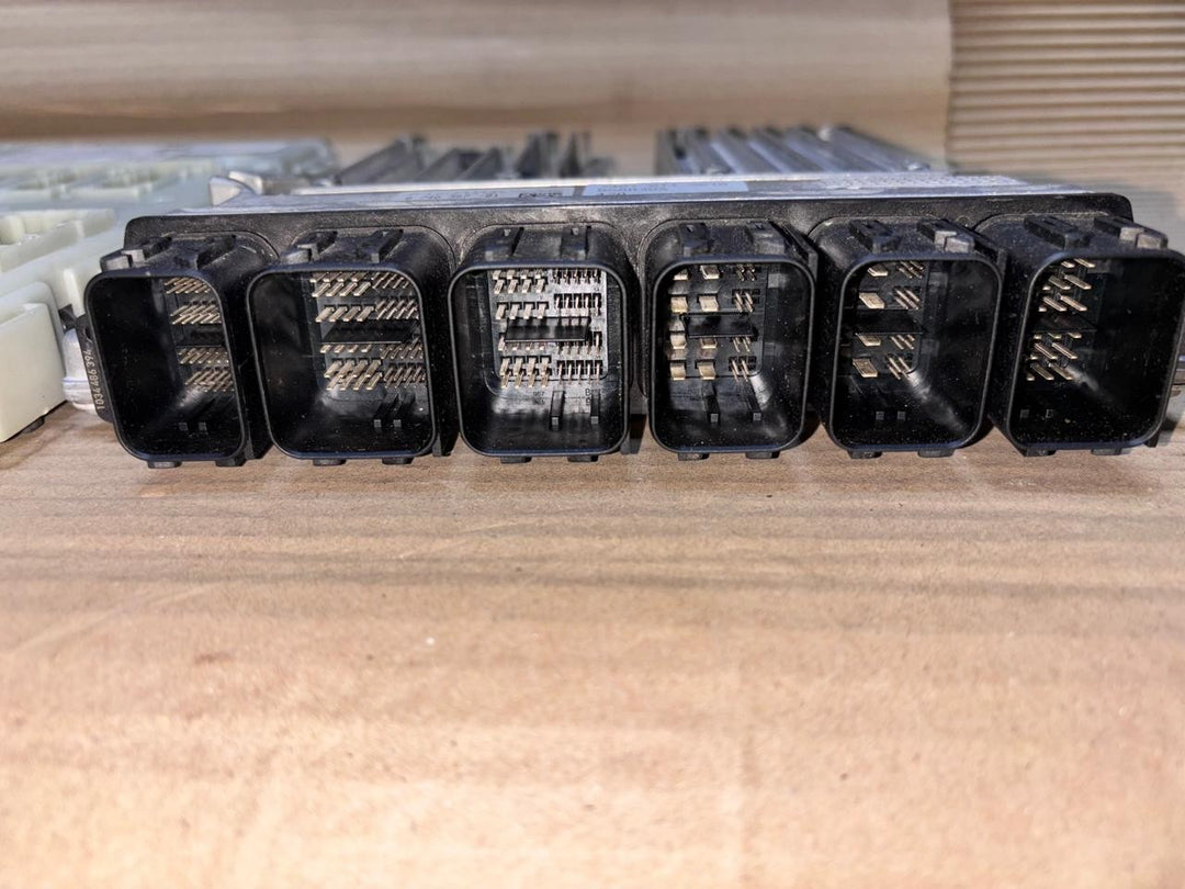 BMW 740i G11 B58B30A 2018 ENGINE CONTROL UNIT - (8740357)