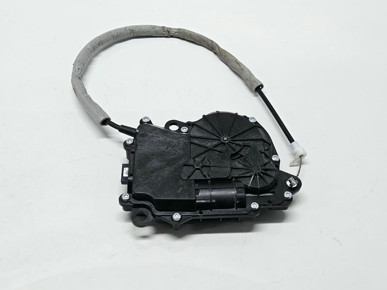 7430626-2018-2025 BMW X5 G05 RHD Tailgate Boot Lock Latch Actuator Motor OEM