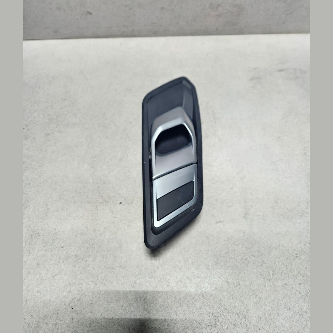 2018-2024 BMW 320i Inner Interior Door Handle Panel 7447248 G20 G21 G80