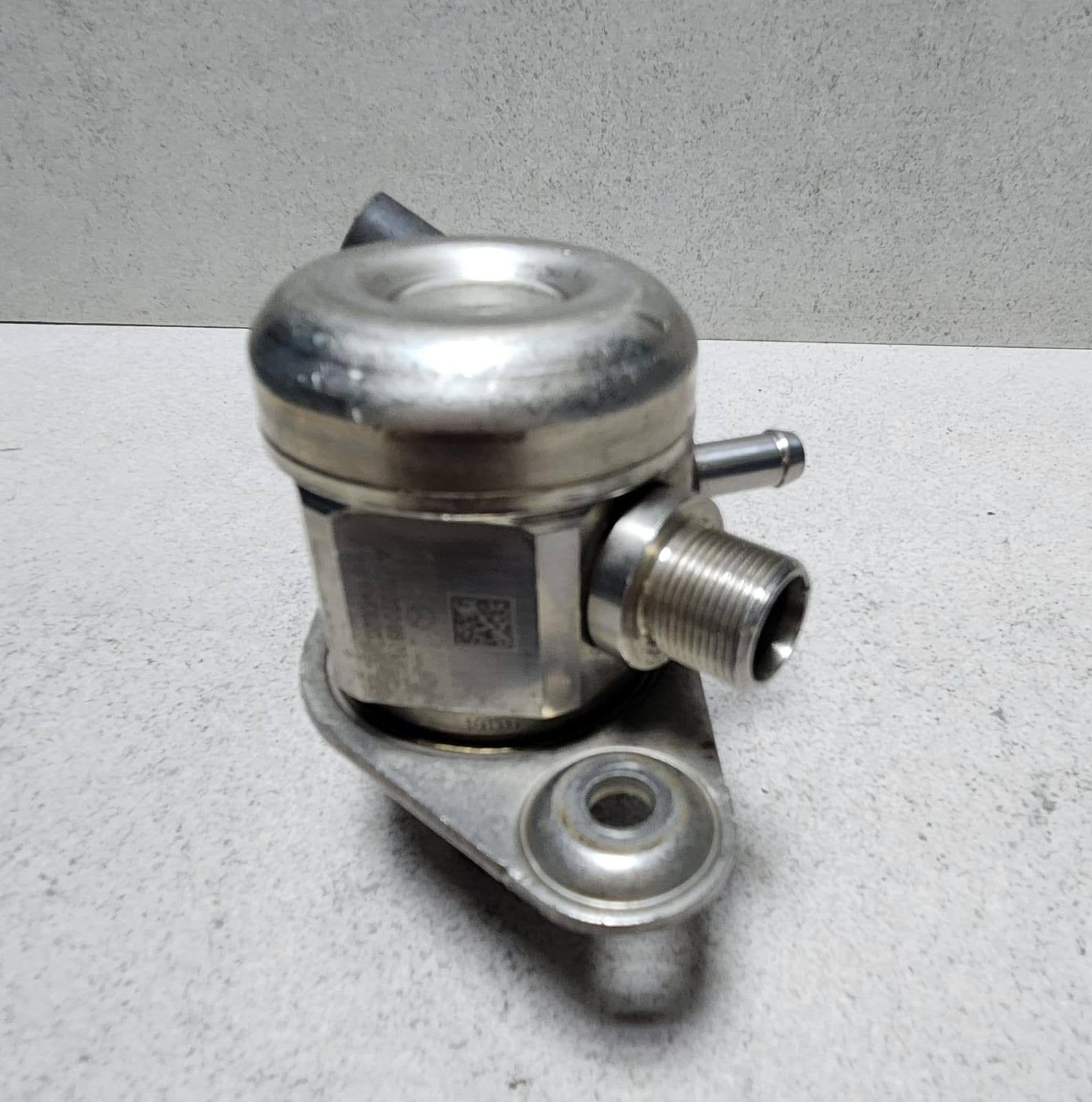 2014-2016 BMW 228i High Pressure Fuel Pump A2700700501 C180 GLA250, A200 B180   