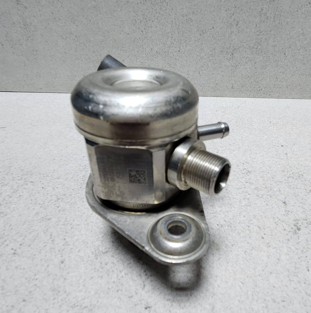 2014-2016 BMW 228i High Pressure Fuel Pump A2700700501 C180 GLA250, A200 B180   