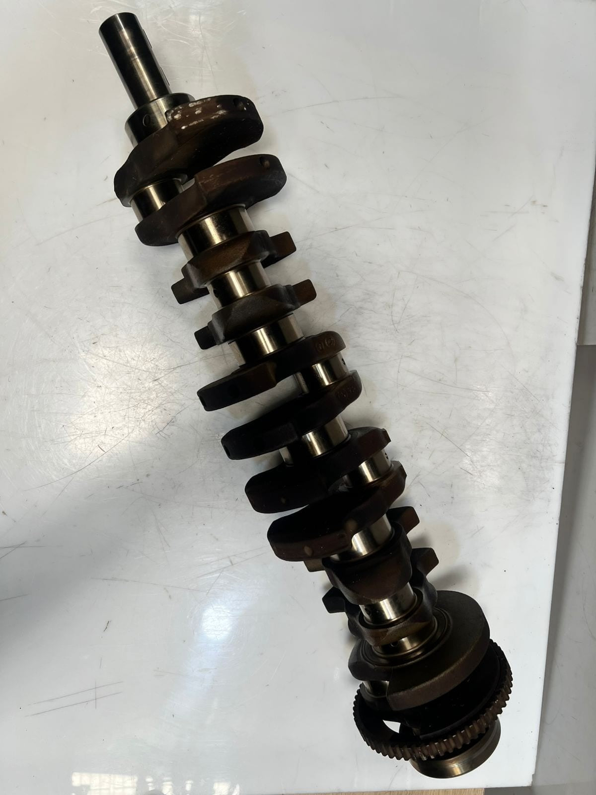 2002 BMW 320i 5 Series E39, E60, E61 M54B22 2.2 170HP Crankshaft 1437581 OEM