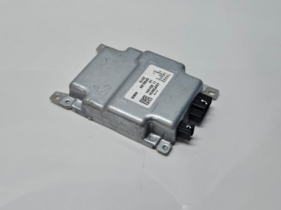 6819649-2017-2019 BMW 750i G11 G12 Battery Charge Control Module OEM