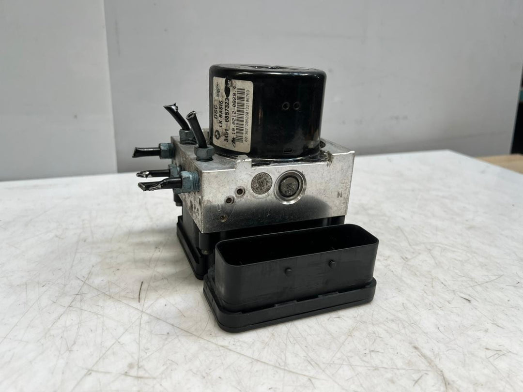 2012 BMW 328i F30 3' Abs Anti-Lock Brake Pump Control Module Unit 6857324 OEM