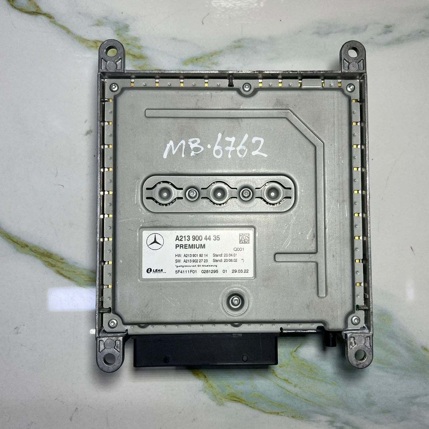 Mercedes-Benz Radio Amplifier A2139004435 E-Class W213 S-Class W222.