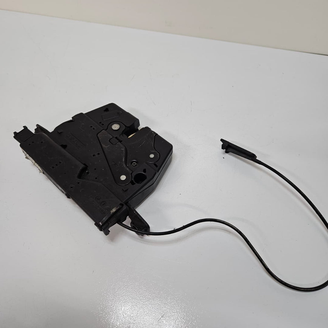 2010-2015 BMW X1 E84 Trunk Lid Latch 7200511 USED