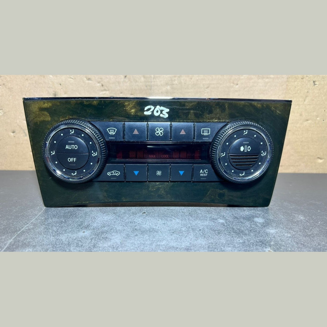 03-06 Mercedes W203 C-Class A/C Heater Climate Control Panel A203 8304385 OEM