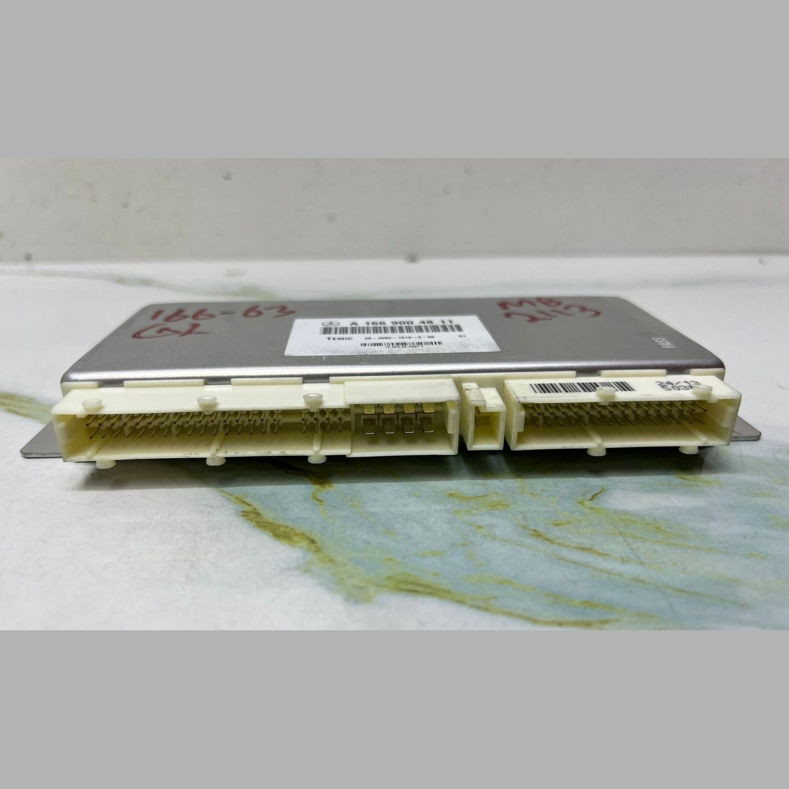13-16 Mercedes GL63 AMG Air Suspension Control Module A1669004811 GL-Class W166