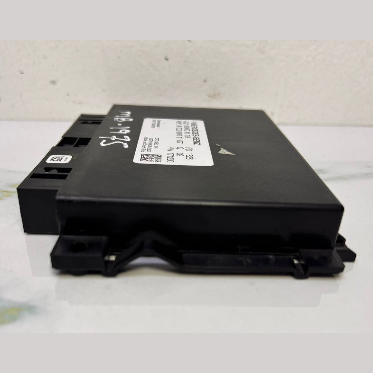 Mercedes-Benz Gearbox Control Unit A 213 9004119 W213 E-Class