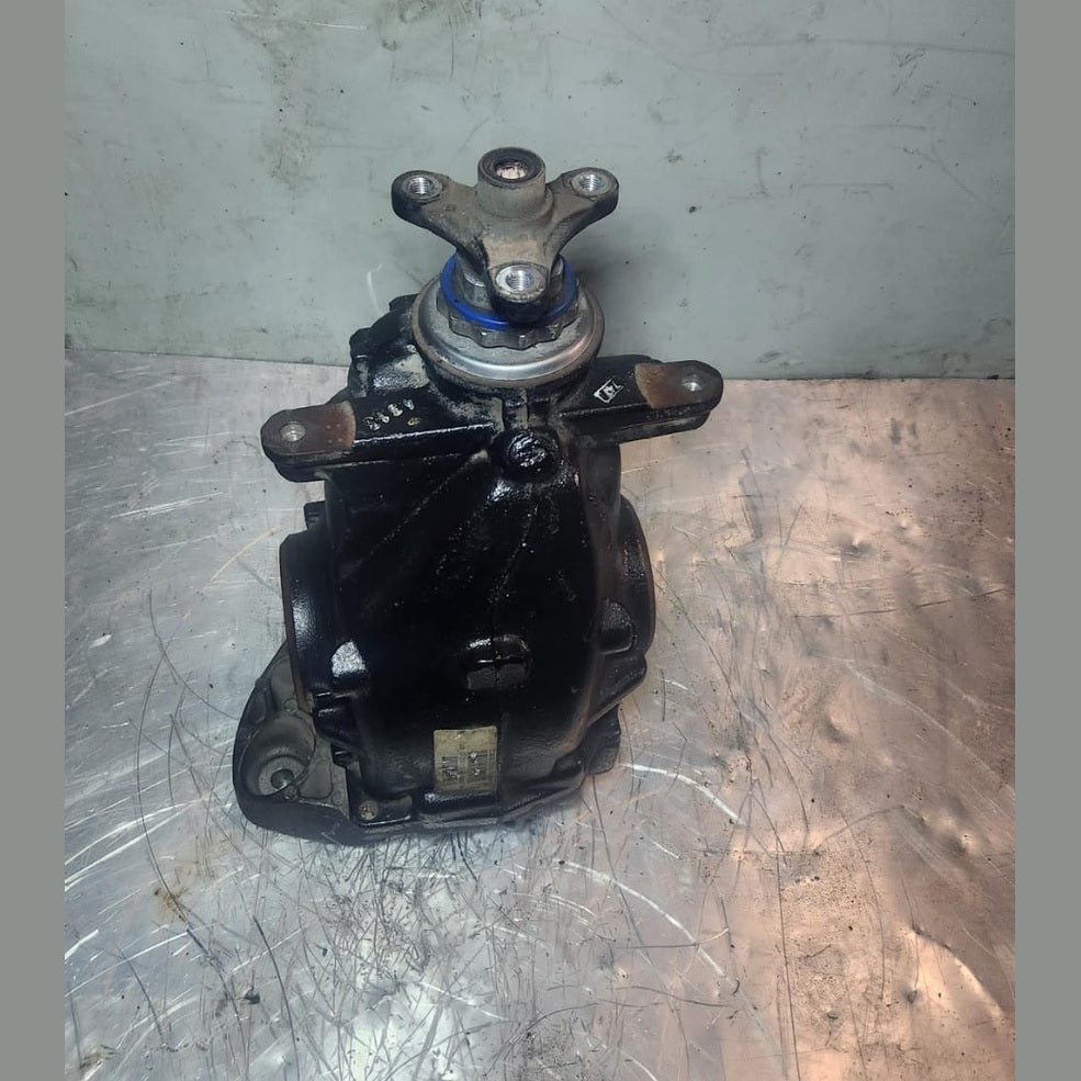 2015-2016 BMW 228i Rear Differential Carrier Assembly 7612168 230i 328i 330 2.81