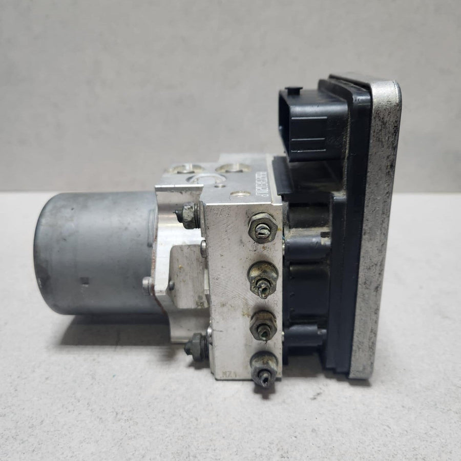 2018-2023 BMW M5 Abs Pump Hydraulic Unit 8746746 F90 M5 F97 X3M F98 X4M series