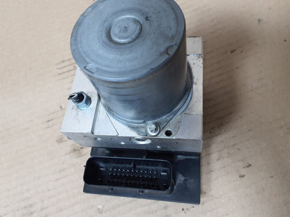 2013-2014 BMW X1 E84 E90 Hydraulic Unit ABS Pump Module 6860214 OEM
