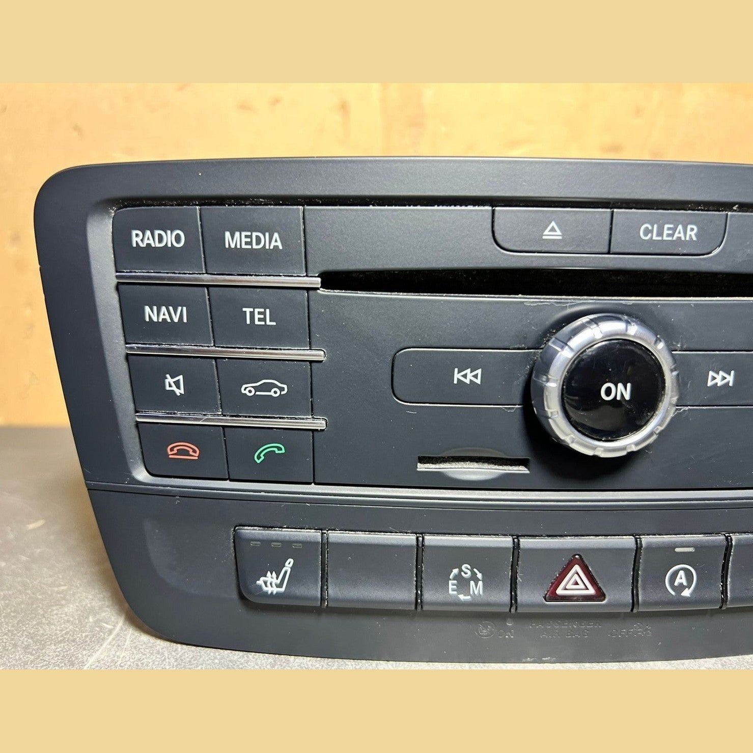 2013–2015 Mercedes-Benz W246 CLA Head Unit CD Player A246 9006015 OEM