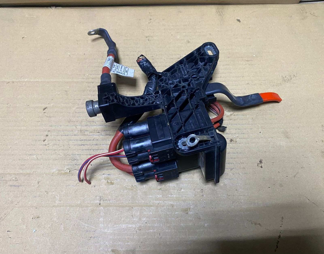 2012-2016 BMW 328i External Ignition Distribution Battery Terminal 9296151 F20, 