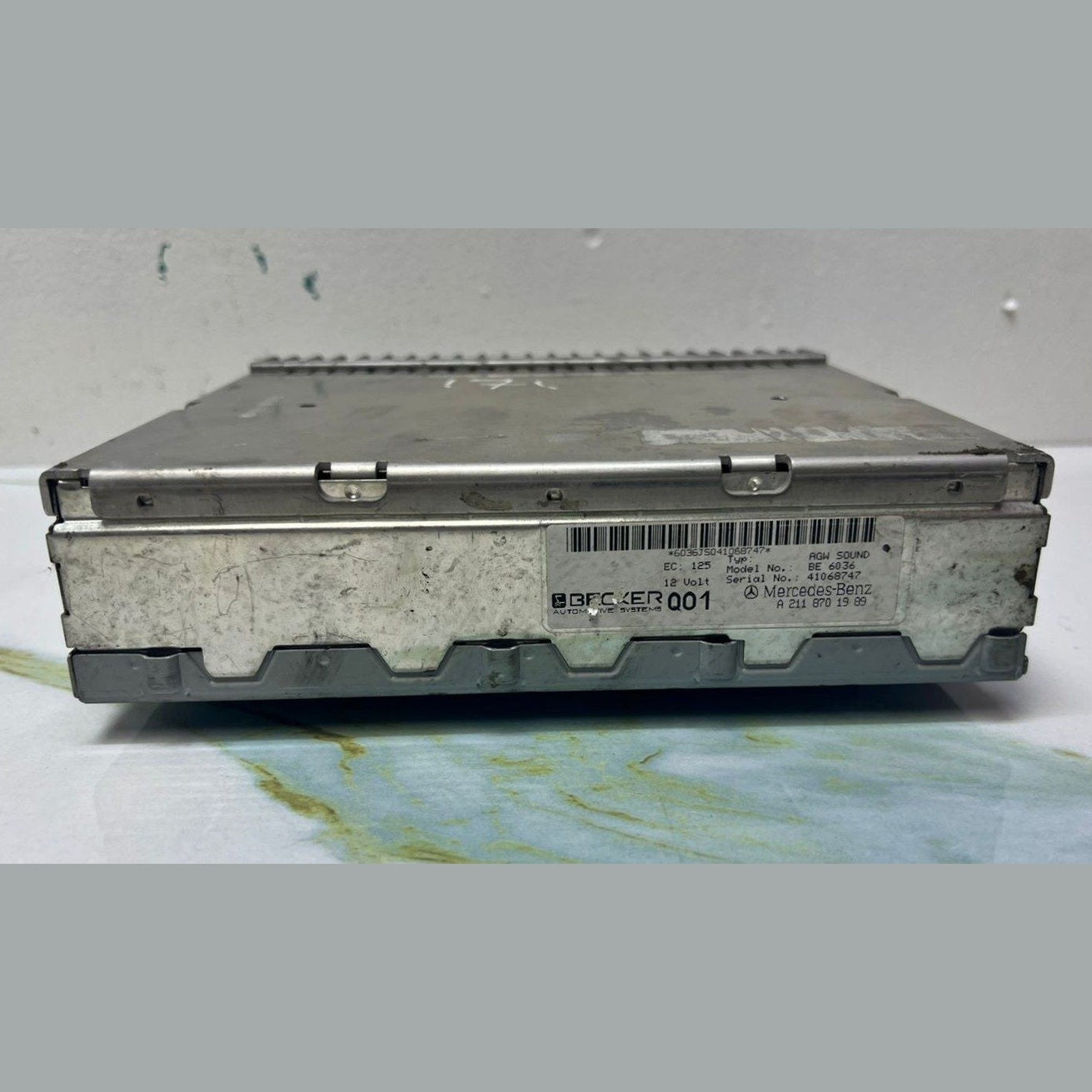 03-09 Mercedes-Benz W211 E-Class Amplifier A 211 870 19 89 OEM