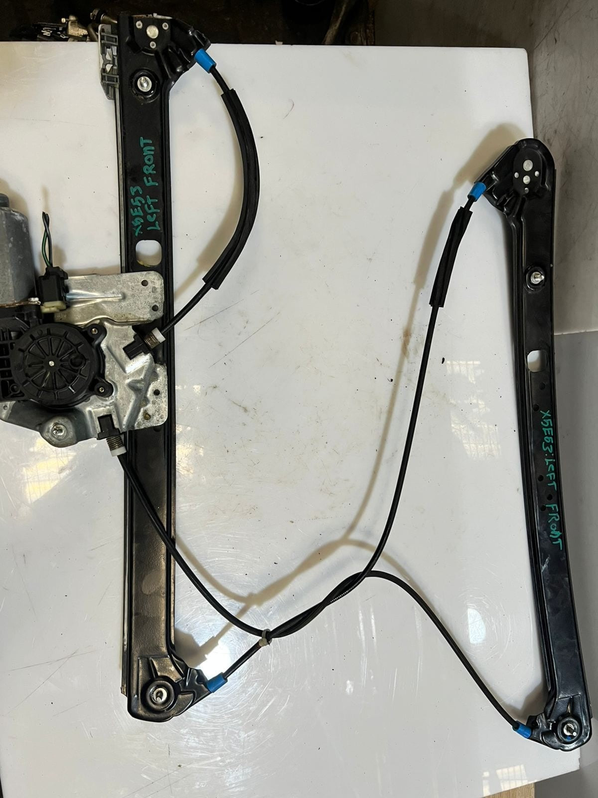 2000-2006 BMW X5 E53 Front Left Window Regulator With Motor 8254911 OEM