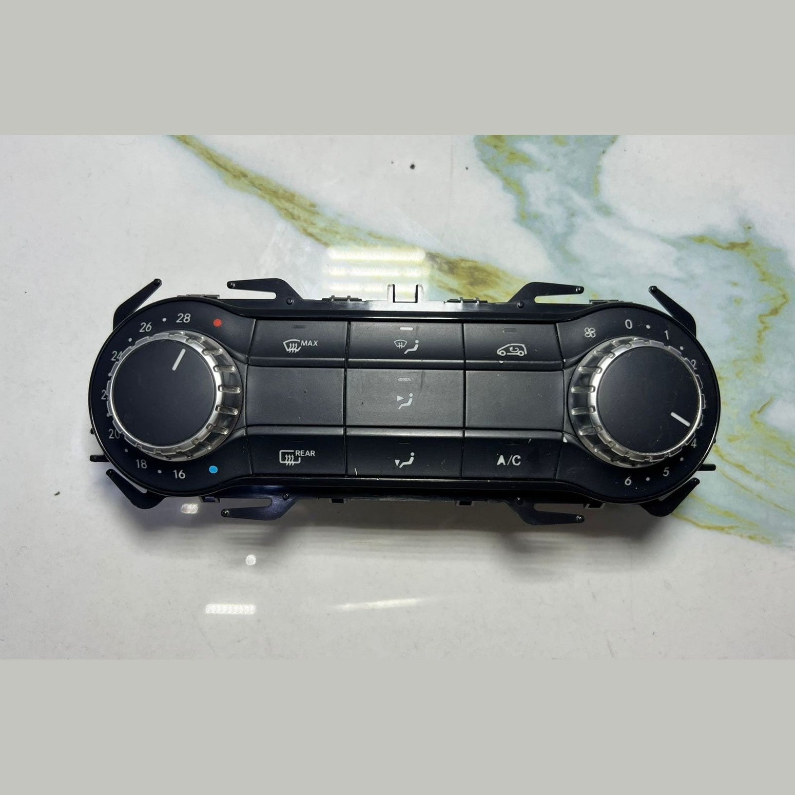 Mercedes Heater Control Panel A2469000515 W156 GLA W176 A-Class CLA W246