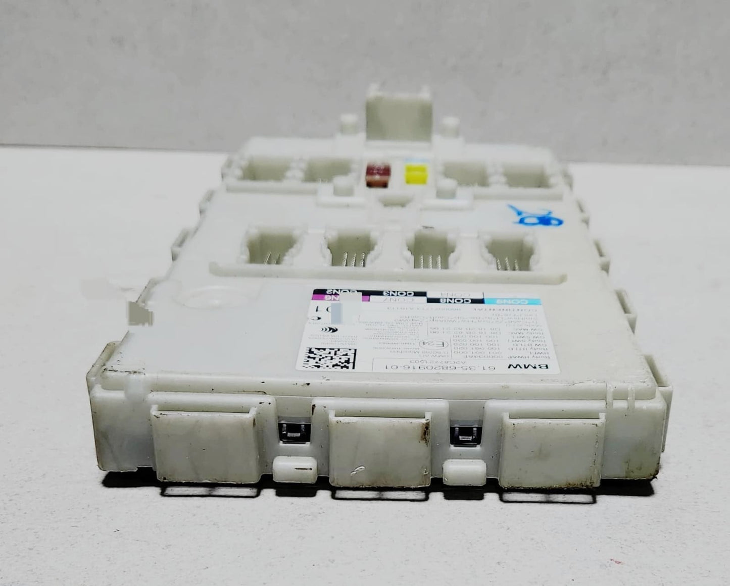 2016-2019 BMW 740i Body Domain Control Module 6820916 7 Series G11 G12