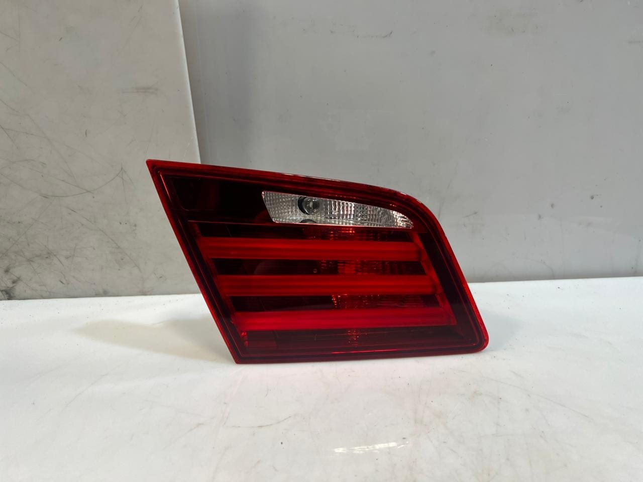 2012-2014 BMW 5 SERIES F10 Trunk Lamp LID LEFT REAR TAIL LIGHT 7203225 OEM