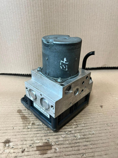 2007-2013 BMW X5 E70 ABS HYDRAULIC PUMP Control Module 6854702 OEM