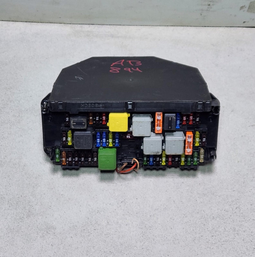 Mercedes-Benz E GLK C Sam Control Module Front A2129003925 E-Class W212 GLK204