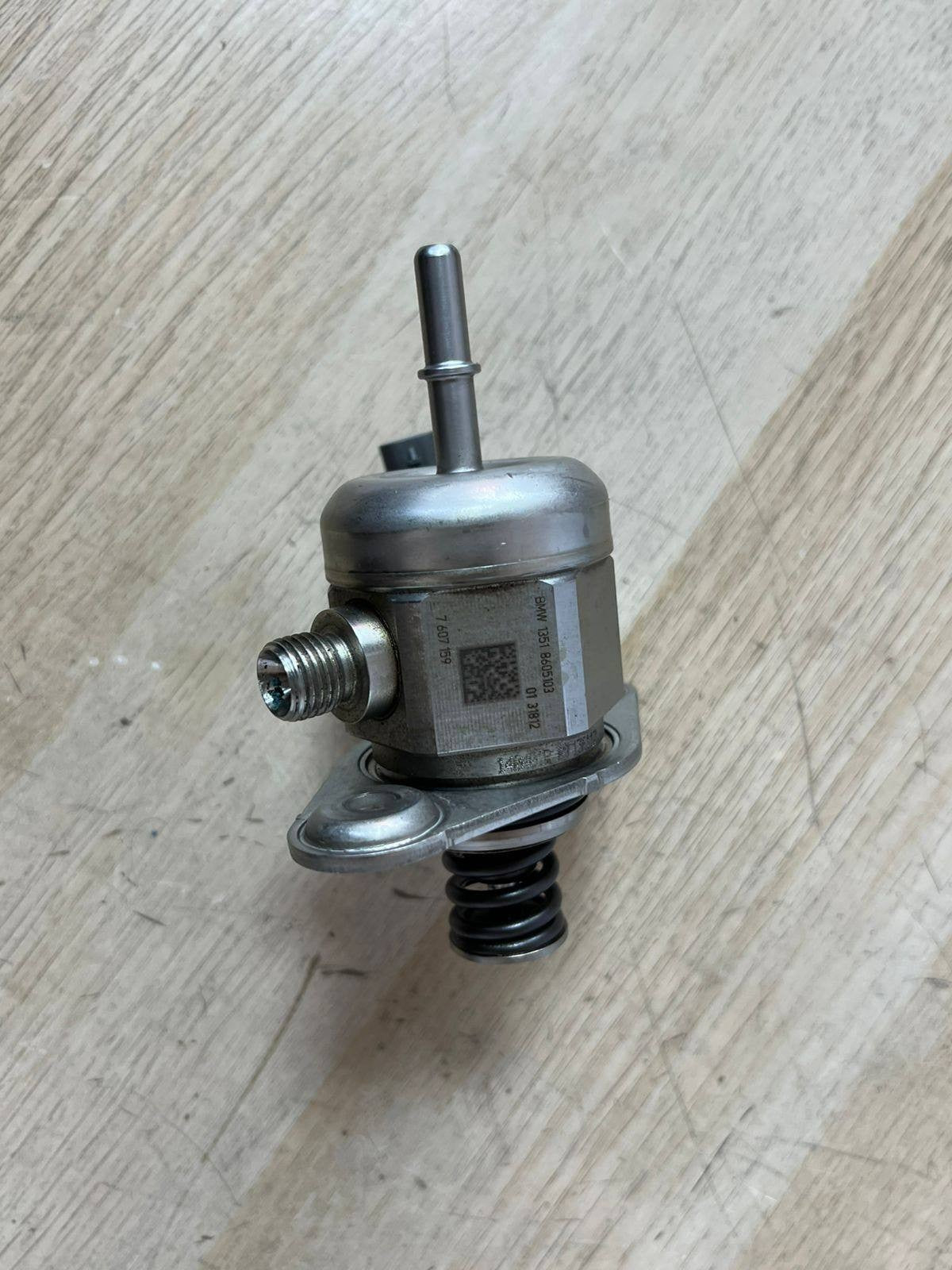 2015 BMW 118i High Pressure Fuel Pump 8605103 F20 F30 118i 116i N13B16A 