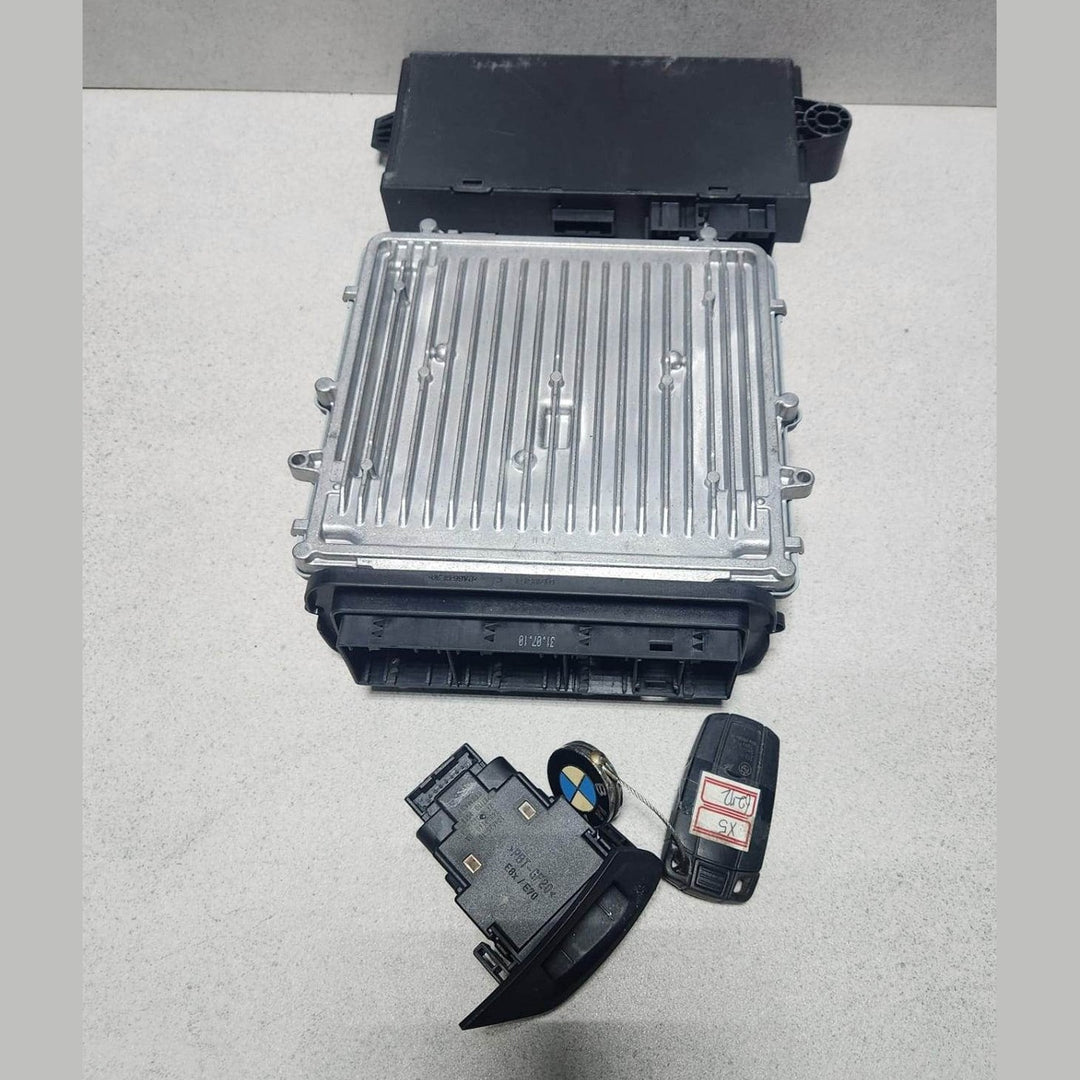 2010 BMW Engine Control Unit 8510838 X5 E70 3.0D Diesel ECU SET 2010-2013
