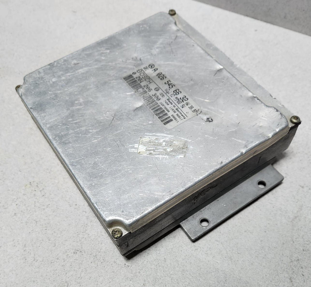 1998-2000 Mercedes-Benz ML320 Engine Control Unit A0265456632