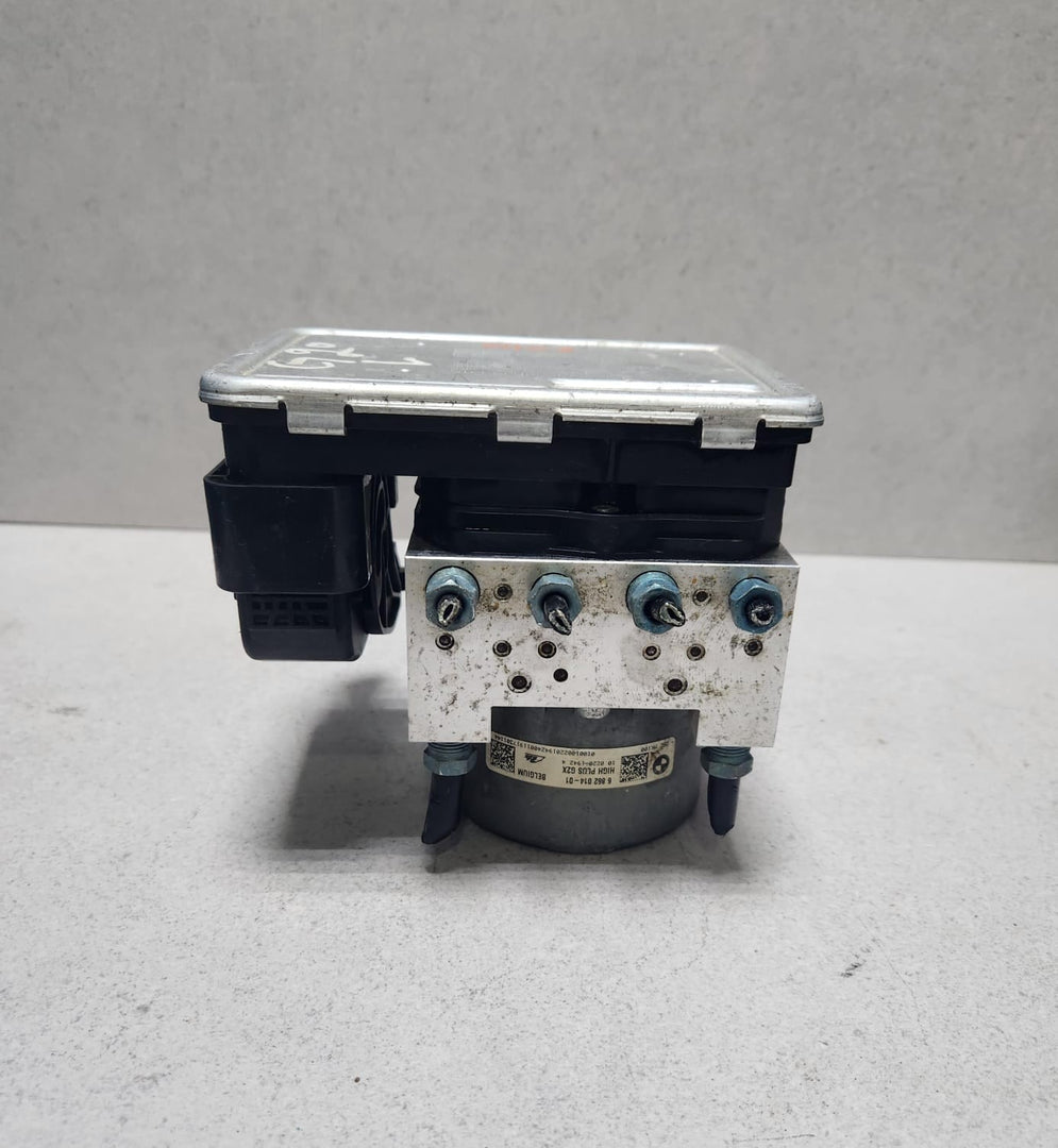 2019-2022 BMW 330i Abs Pump Control Module 6862017 3 Series G20 G21