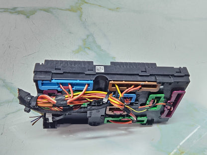 2019-2023 BMW X7 X5 G05 Rear Power Distribution Fuse Box 8706212 OEM