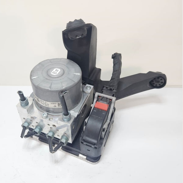 2020 BMW M235i xDrive ABS Anti Lock Brake Pump Module Assembly 5A6DC86