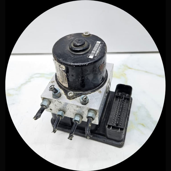 OEM BMW 3-Series E90 E92 ABS Pump Control Unit 6789300 OEM