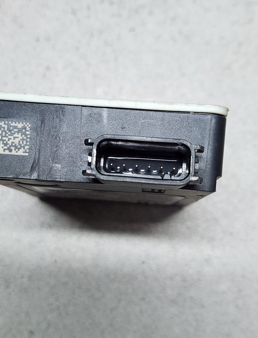 Mercedes W205 C300 Bumper Blind Spot Radar Distance Sensor Module A0009052511