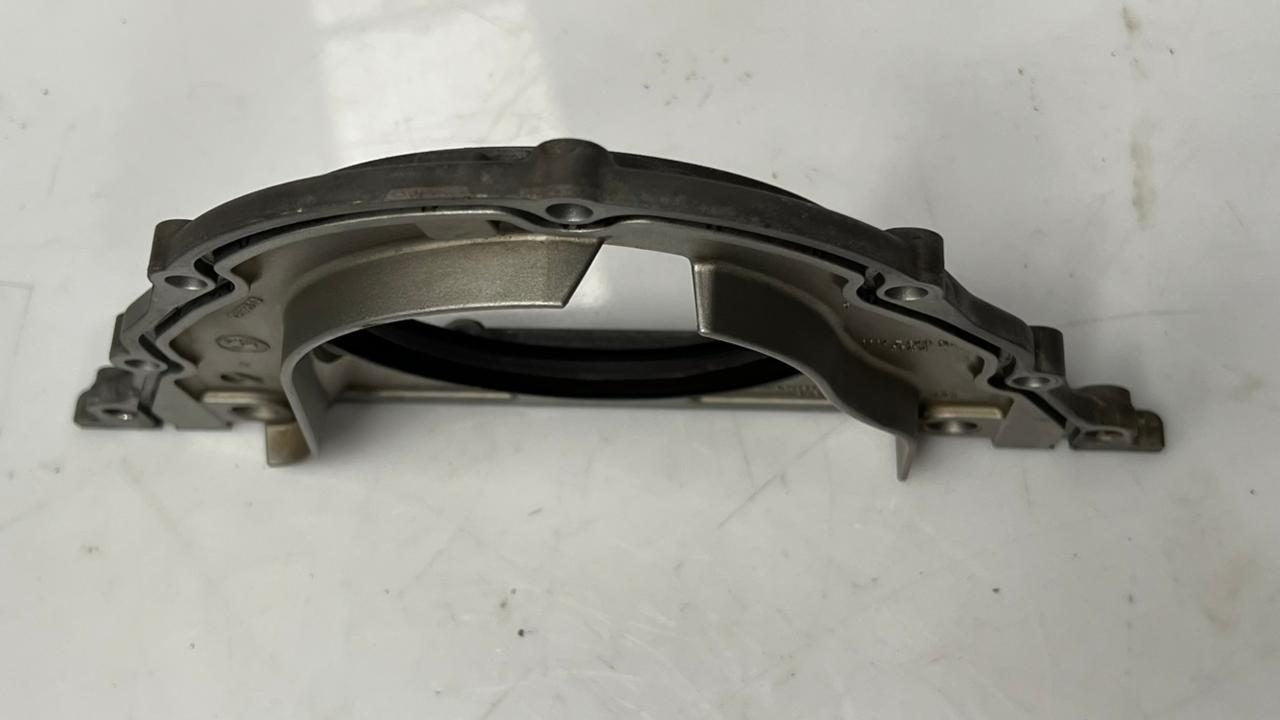 12-16 BMW M5 F10 S63 V8 Engine Crankshaft Housing Seal Bracket 1114 7843353