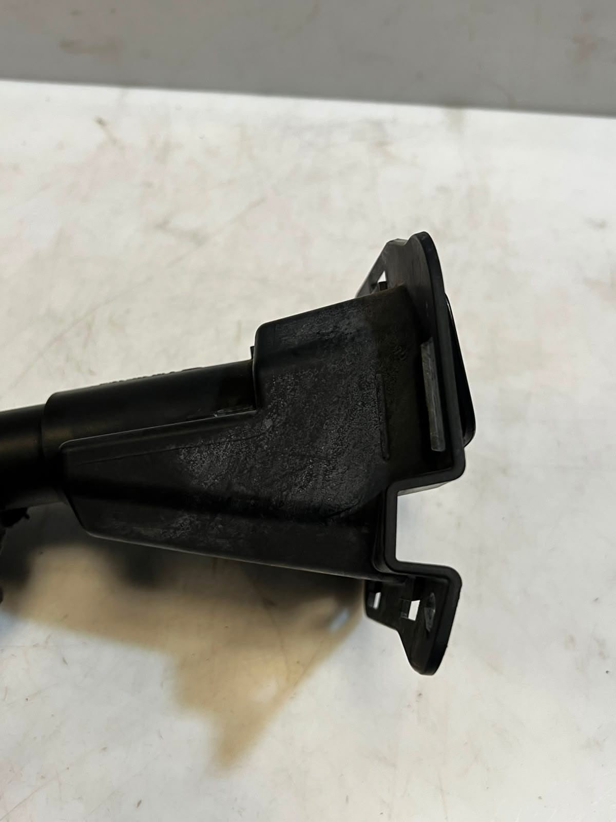 2006-2013 BMW X5 E70 and X6 E71 Headlight Washer JET Nozzle FRONT 7173852 OEM