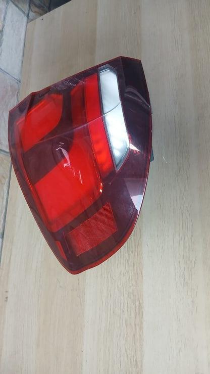 GENUINE BMW F15 REAR LEFT  DRIVER SIDE OUTER TAILLIGHT 7290099