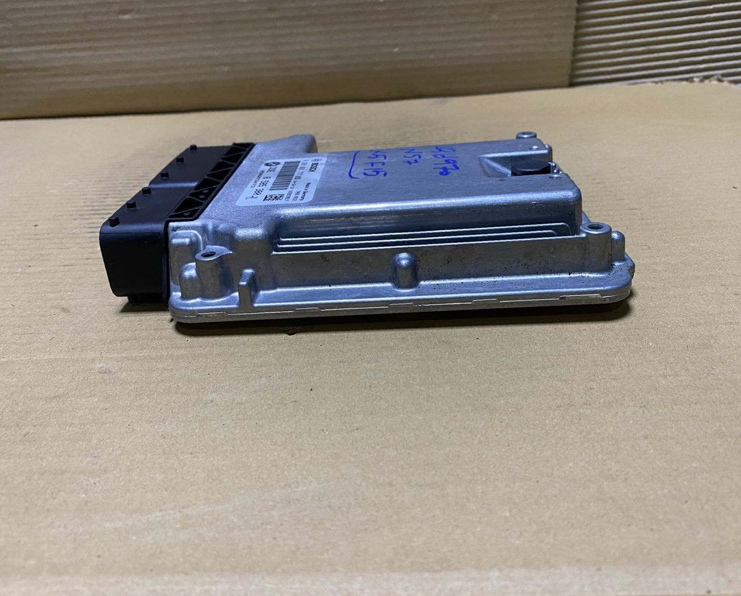 2014-2018 BMW X5 F15 F30 330d F32 430d F34 diesel Engine Control Unit 8585380 
