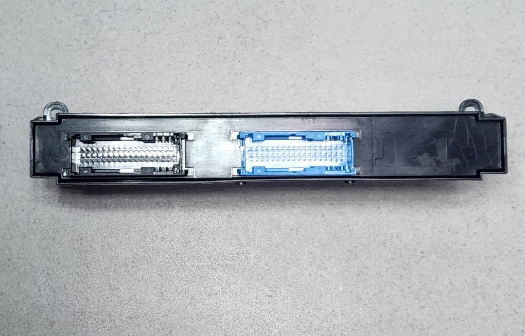 2007-2013 BMW 328i Body Control Module 9176884 3 Series E90 E91 E92 E93