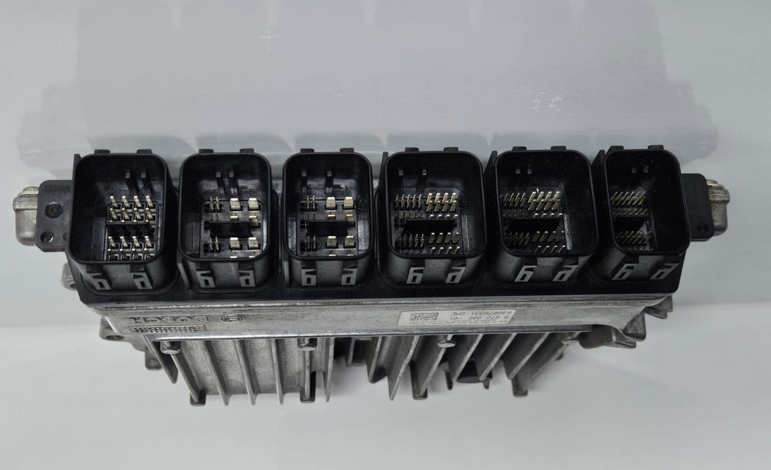 8672006-2015-2019 BMW 740i G12 B58 RHD Engine Control Unit DME ECU SET OEM